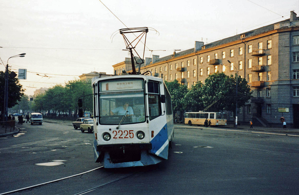 Днепр, 71-608КМ № 2225; Днепр — Исторические фотографии: Серии иностранных авторов