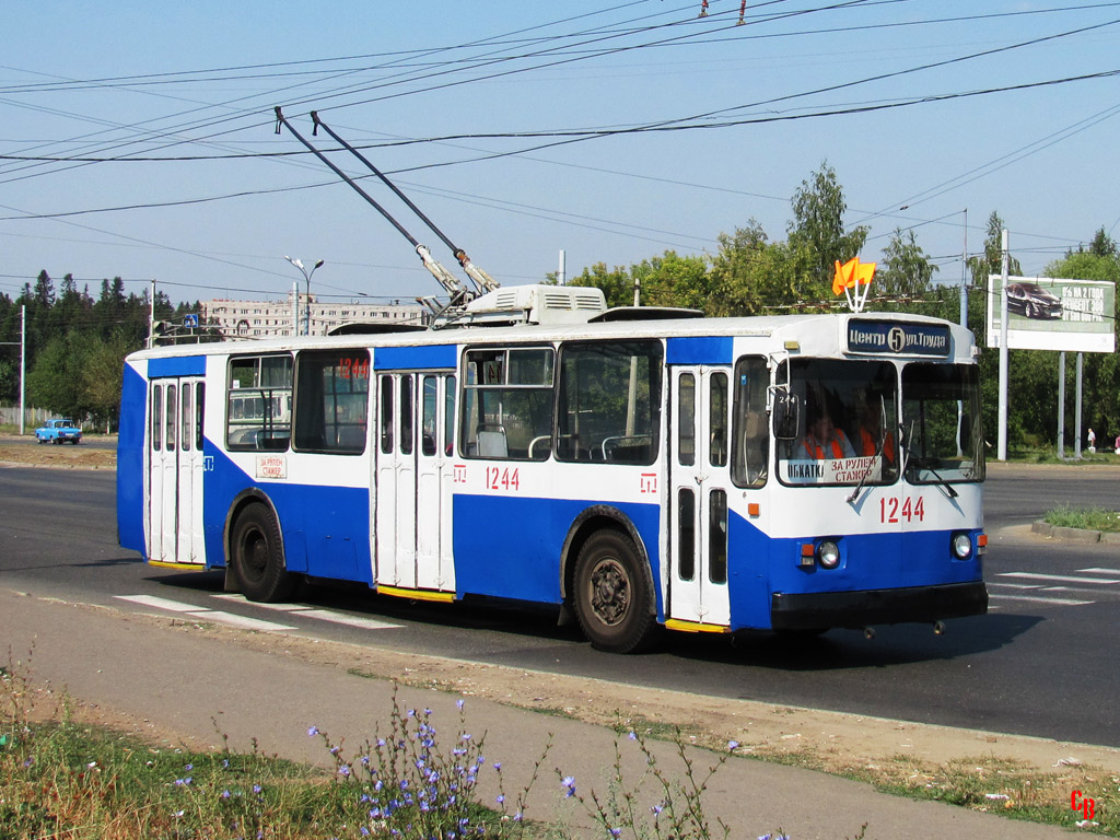 Ижевск, ЗиУ-682В № 1244