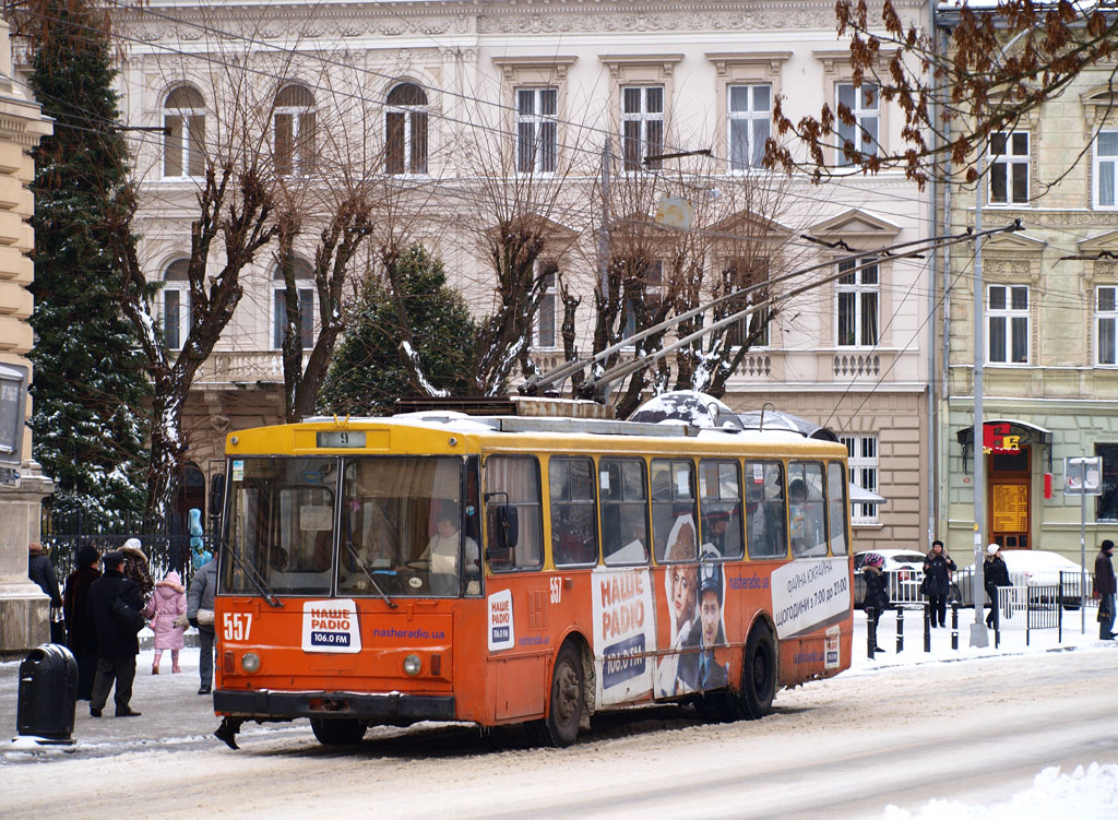 Львов, Škoda 14Tr89/6 № 557