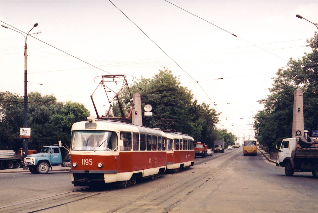 Dnipro, Tatra T3SU č. 1195; Dnipro — Old photos: Shots by foreign photographers Dnipro, Tatra T3SU č. 1195; Dnipro — Old photos: Shots by foreign photographers