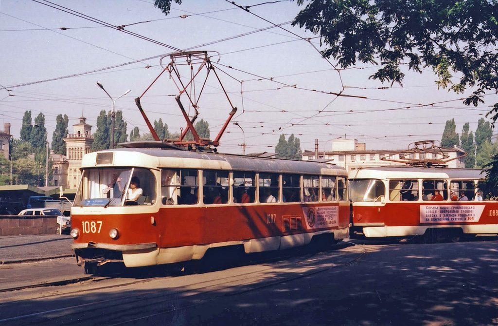 Днепр, Tatra T3SU (2-door) № 1087; Днепр — Old photos: Shots by foreign photographers Днепр, Tatra T3SU (2-door) № 1087; Днепр — Old photos: Shots by foreign photographers