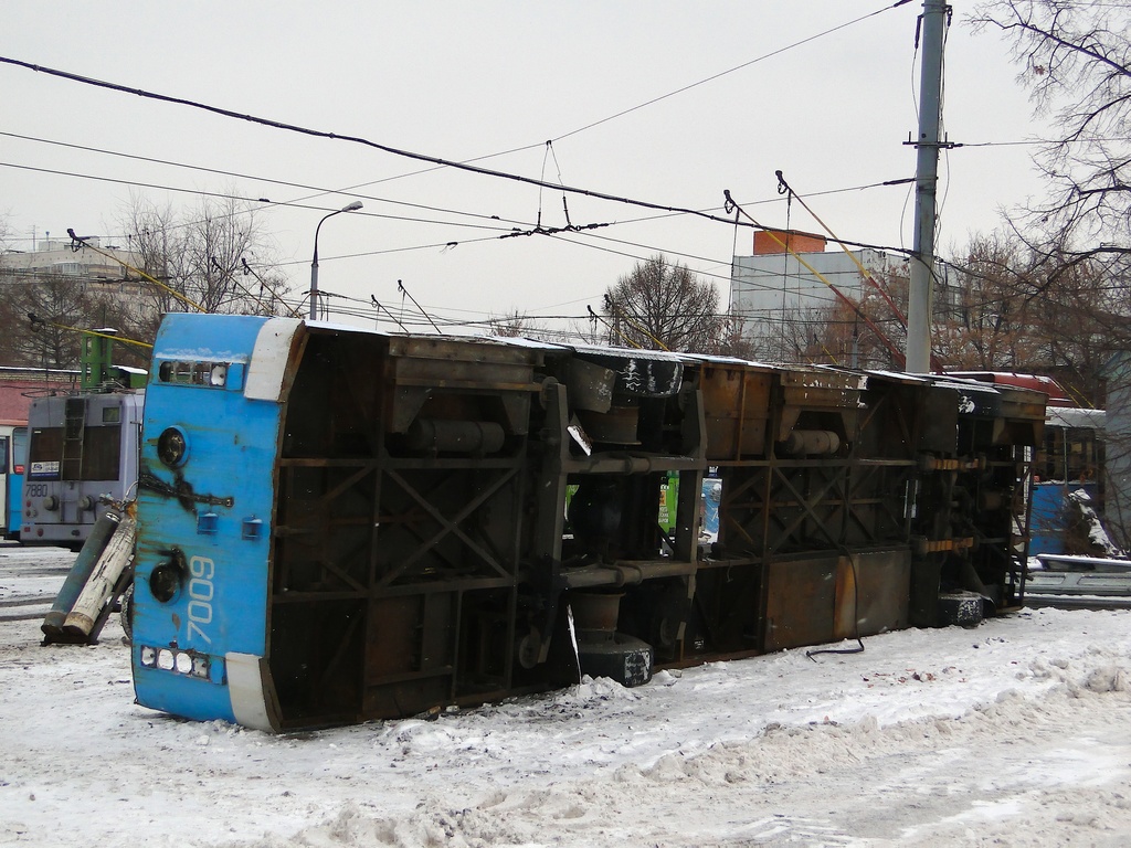 Москва, МТрЗ-6223-0000010 № 7009