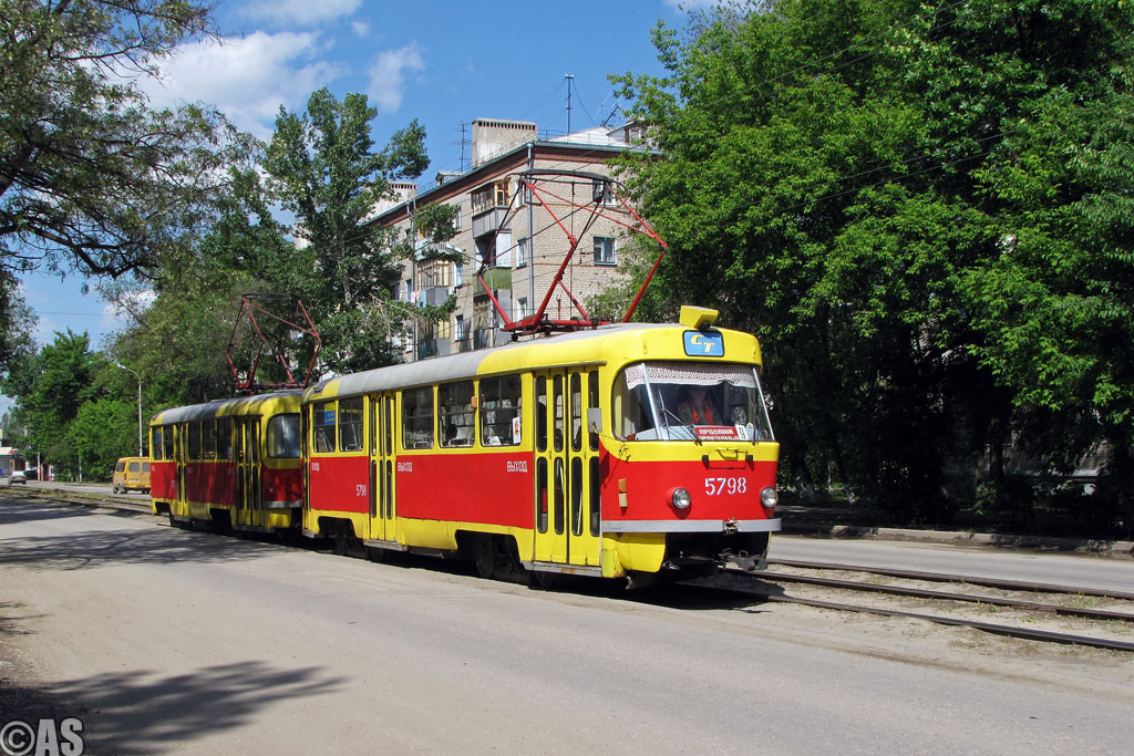 Волгоград, Tatra T3SU № 5798; Волгоград, Tatra T3SU № 5797
