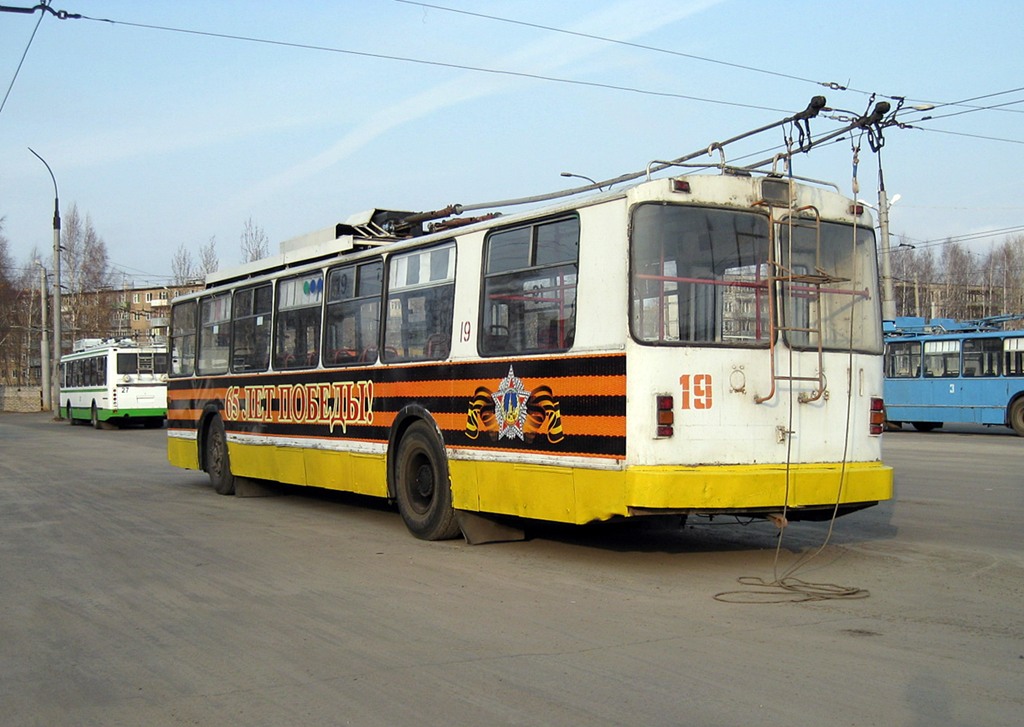 Рыбинск, ВМЗ-170 № 19