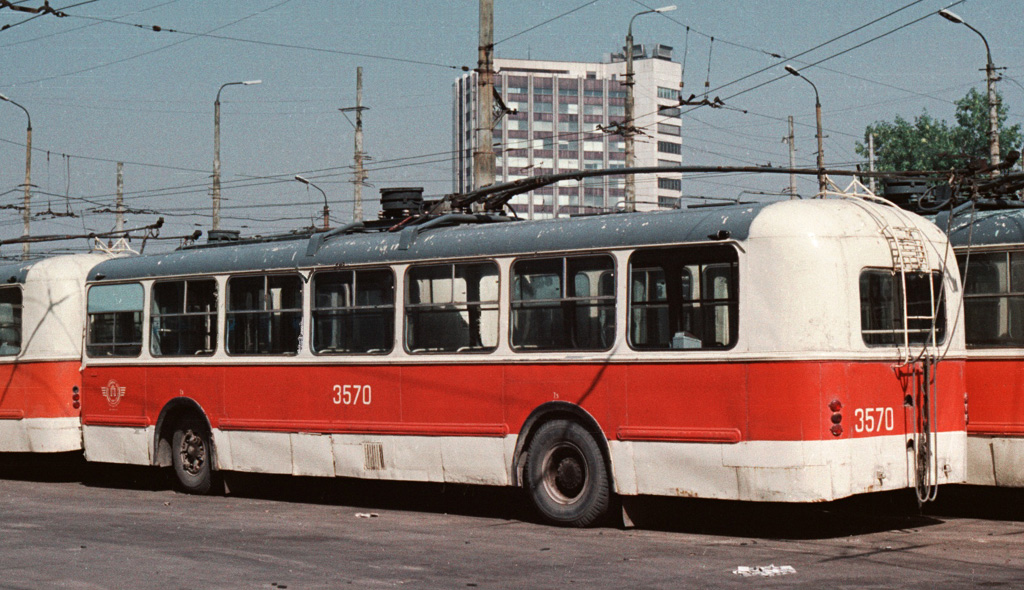 Москва, ЗиУ-5Д № 3570