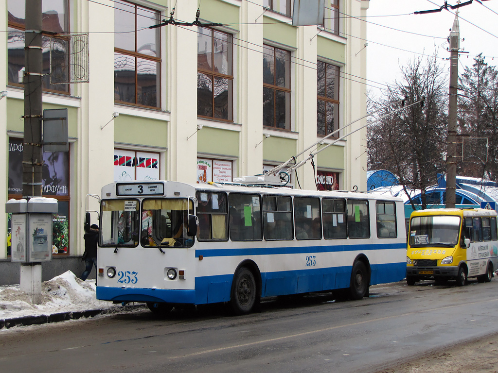 Сумы, ЗиУ-682В-012 [В0А] № 253