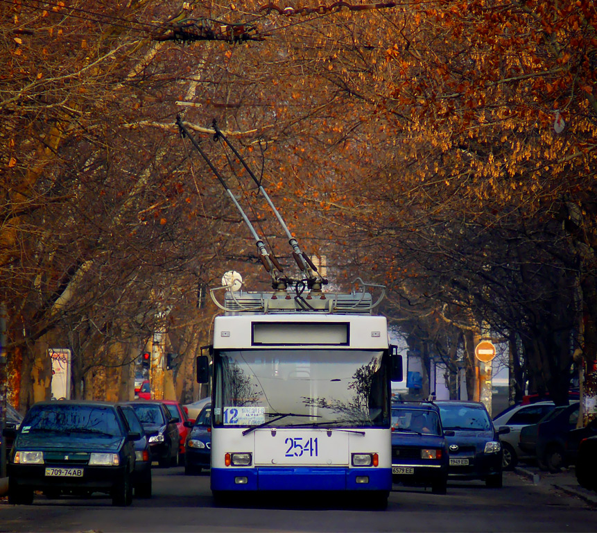 Dnipras, YMZ E186 № 2541