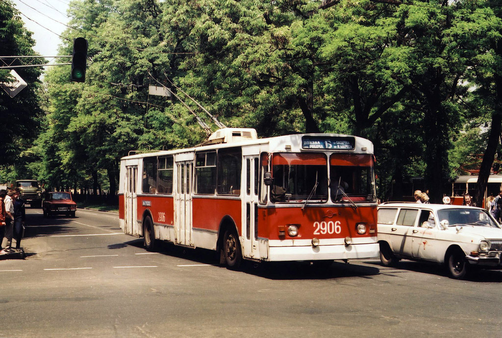 Днепр, ЗиУ-682В [В00] № 2906; Днепр — Исторические фотографии: Серии иностранных авторов