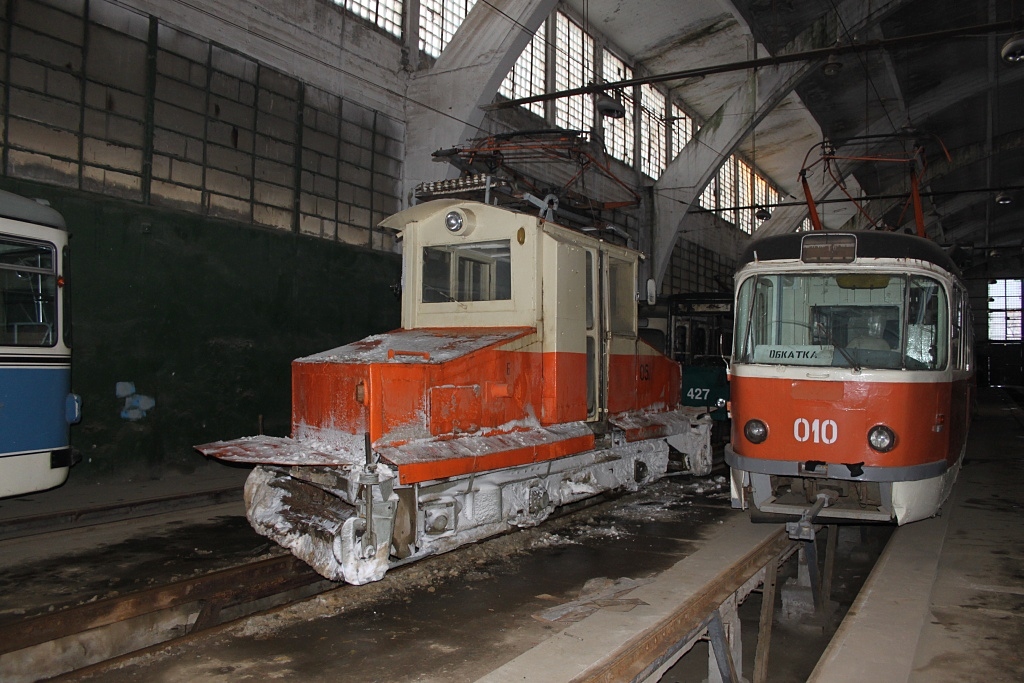 Калінінград, Снегоочиститель № 05; Калінінград, Tatra T4SU № 010 Калінінград, Снегоочиститель № 05; Калінінград, Tatra T4SU № 010
