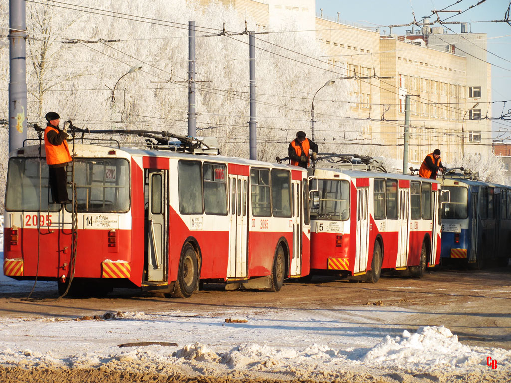 Ижевск, ЗиУ-682В-012 [В0А] № 2095; Ижевск — Конечные станции и разворотные кольца
