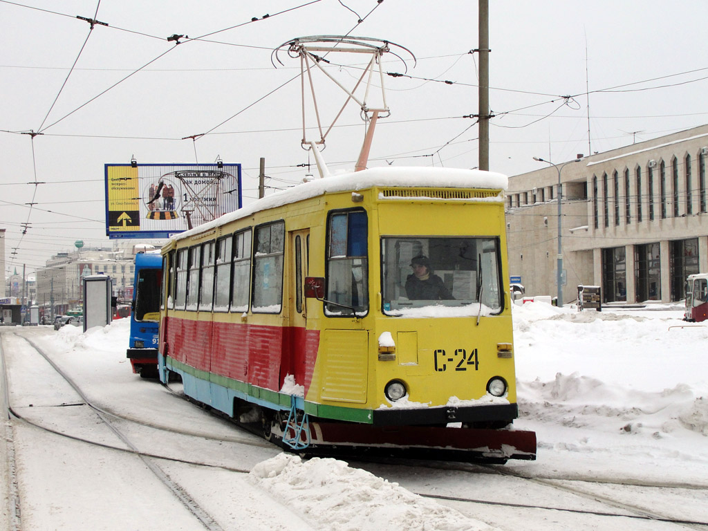 Казань, 71-605 (КТМ-5М3) № С-24