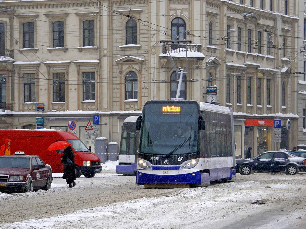 Рига, Škoda 15T ForCity Alfa Riga № 57093