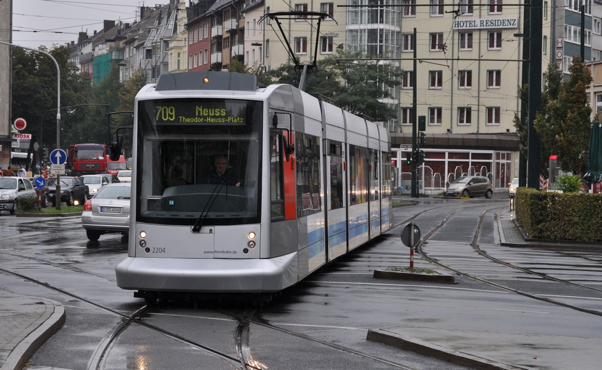 Дюссельдорф, Siemens Combino NF8 № 2204