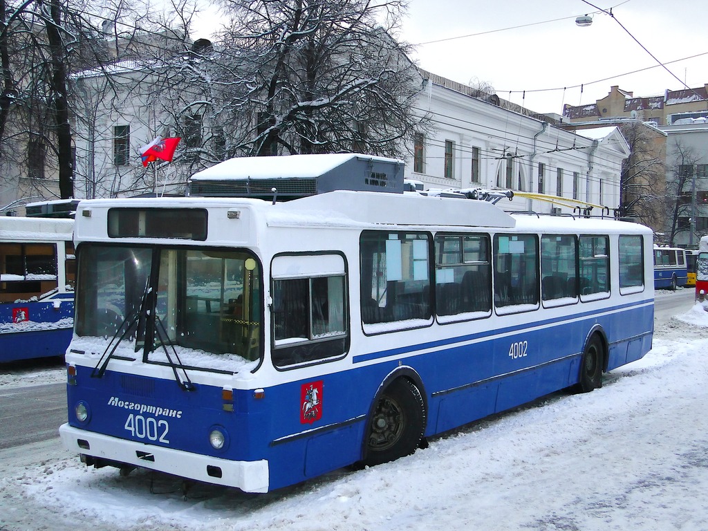 Москва, МТрЗ-6223-0000010 № 4002