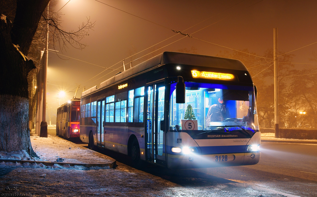 Алматы, YoungMan JNP6120GDZ (Neoplan Kazakhstan) № 3128 Алматы, YoungMan JNP6120GDZ (Neoplan Kazakhstan) № 3128