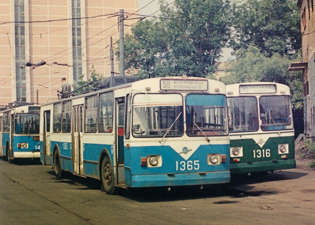 Москва, ЗиУ-682В-012 [В0А] № 1365