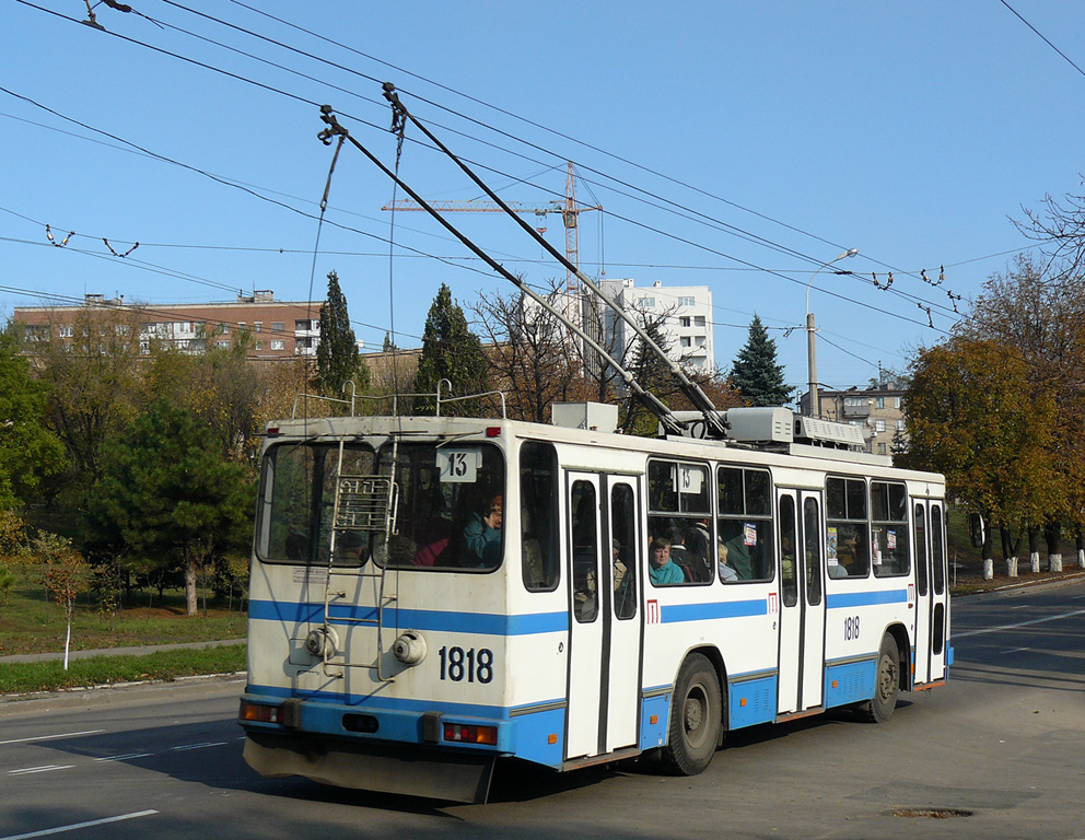 Мариуполь, ЮМЗ Т2 № 1818
