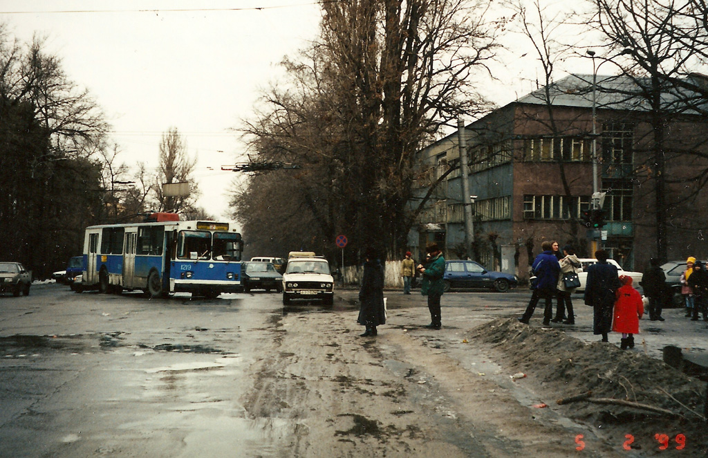 Alma-Ata, ZiU-682V [V00] č. 1219