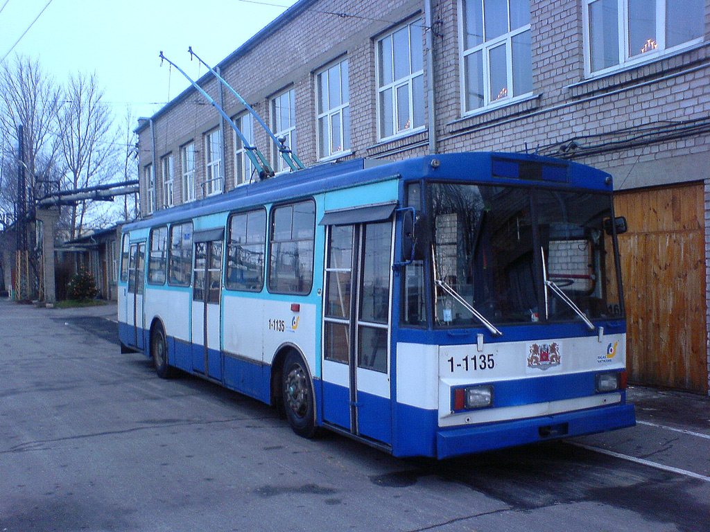 Рига, Škoda 14Tr02 № 1-1135