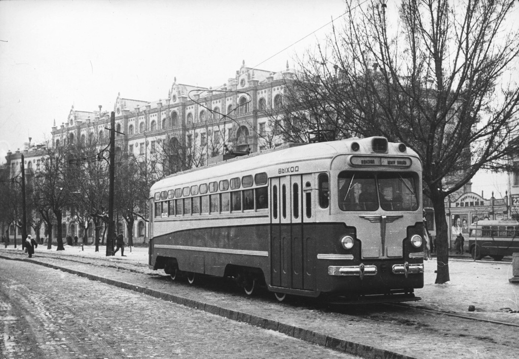 Днепр, МТВ-82 № 105; Днепр — Исторические фотографии: Трамвай