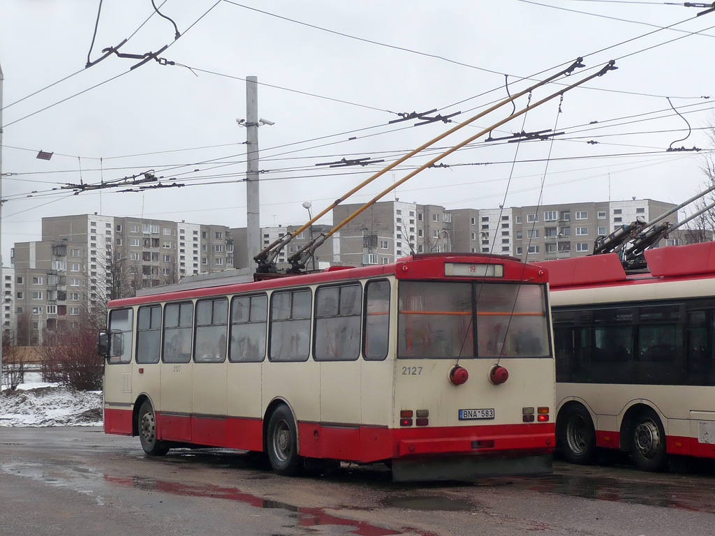 Вильнюс, Škoda 14Tr08/6 № 2127