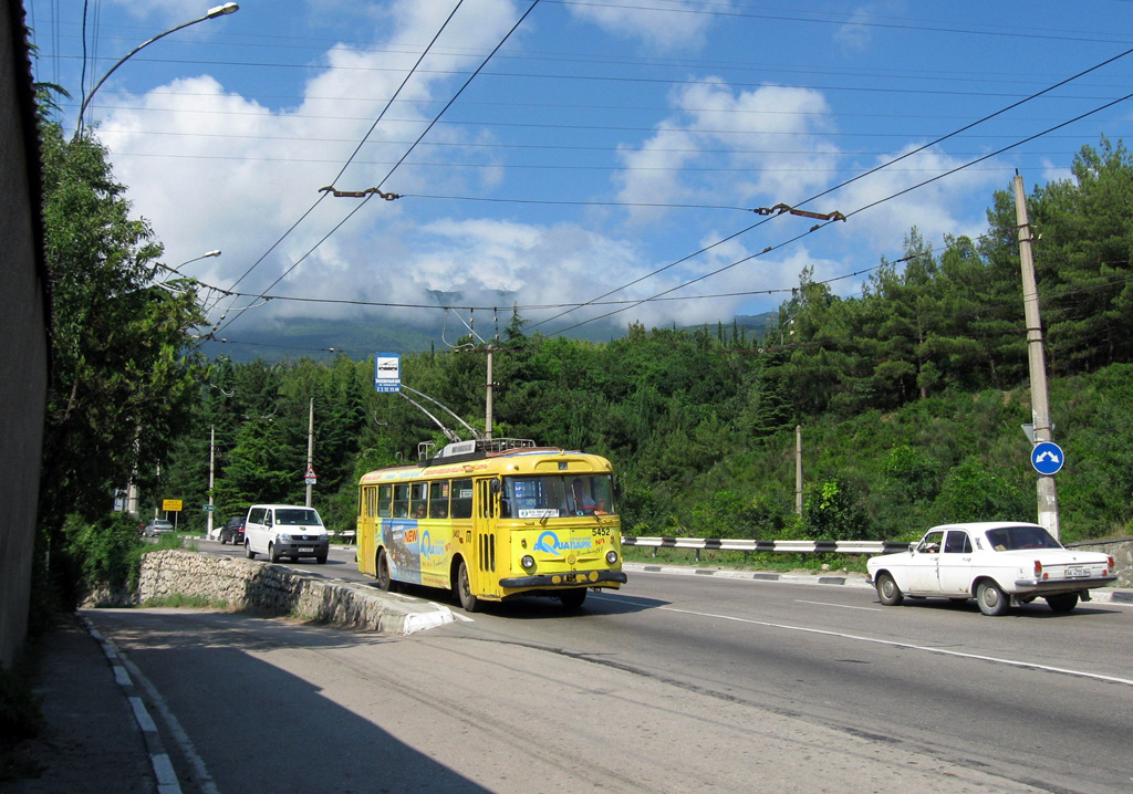 Крымский троллейбус, Škoda 9Tr18 № 5452