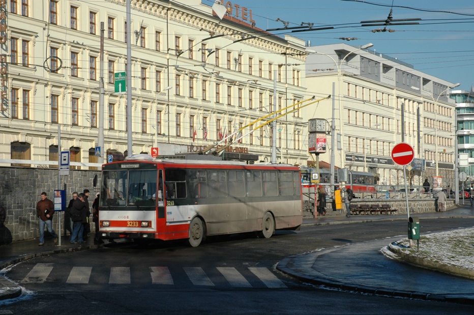 Брно, Škoda 14Tr10/6 № 3233