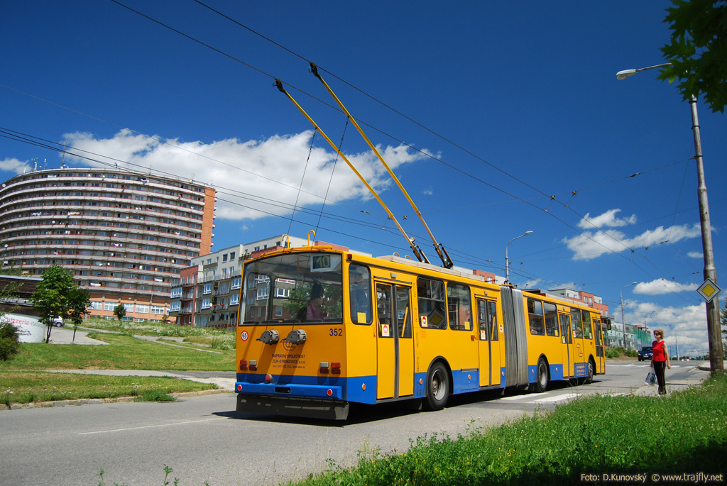 Злин, Škoda 15Tr13/6M № 352
