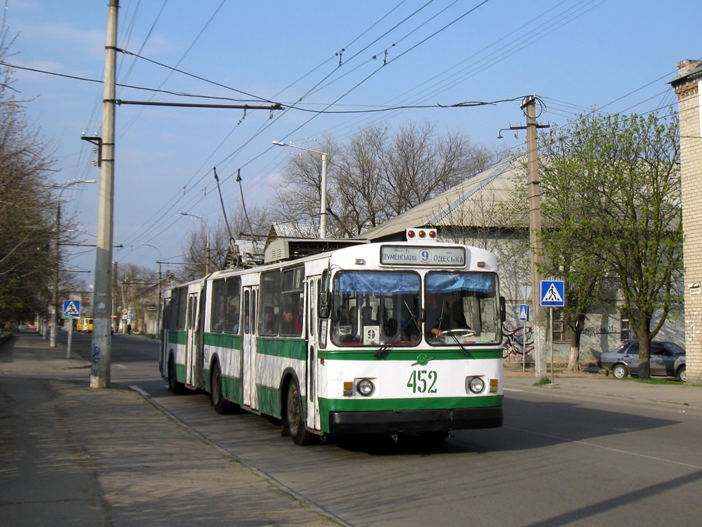 Херсон, ЗиУ-683В01 № 452