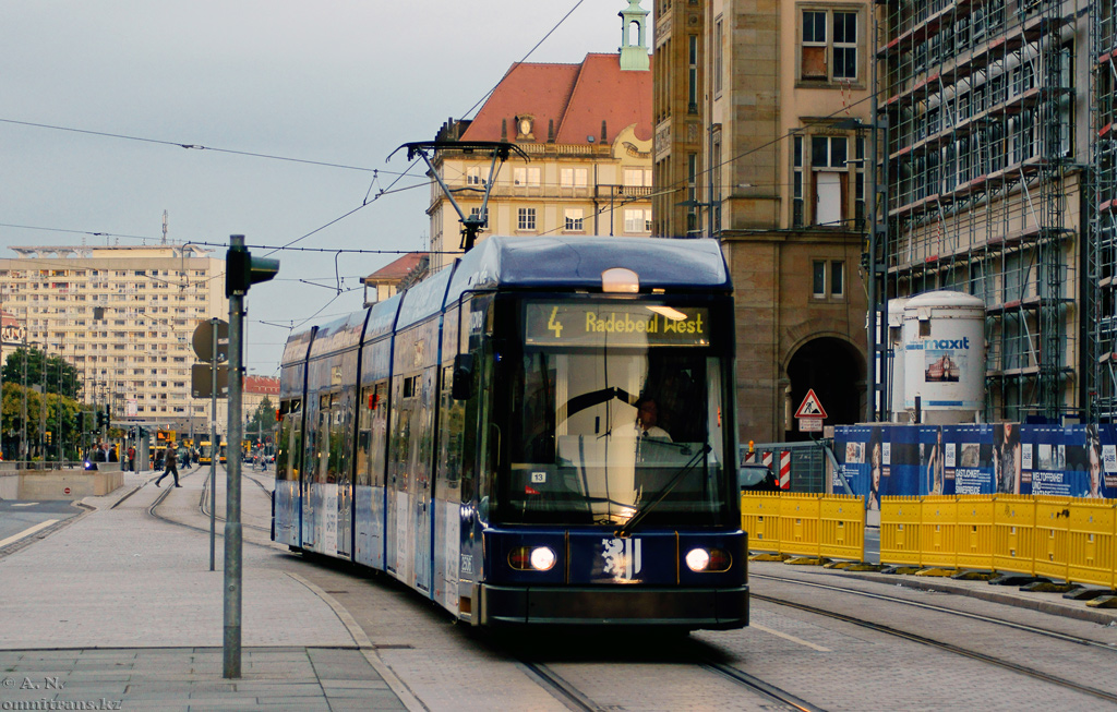 Dresden, SachsenTram NGT 6 DD № 2506