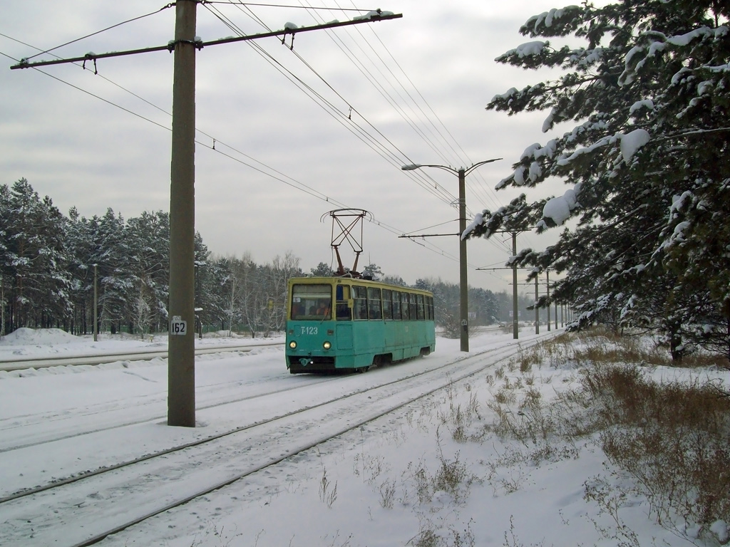 Angarsk, 71-605 (KTM-5M3) č. 123 Angarsk, 71-605 (KTM-5M3) č. 123