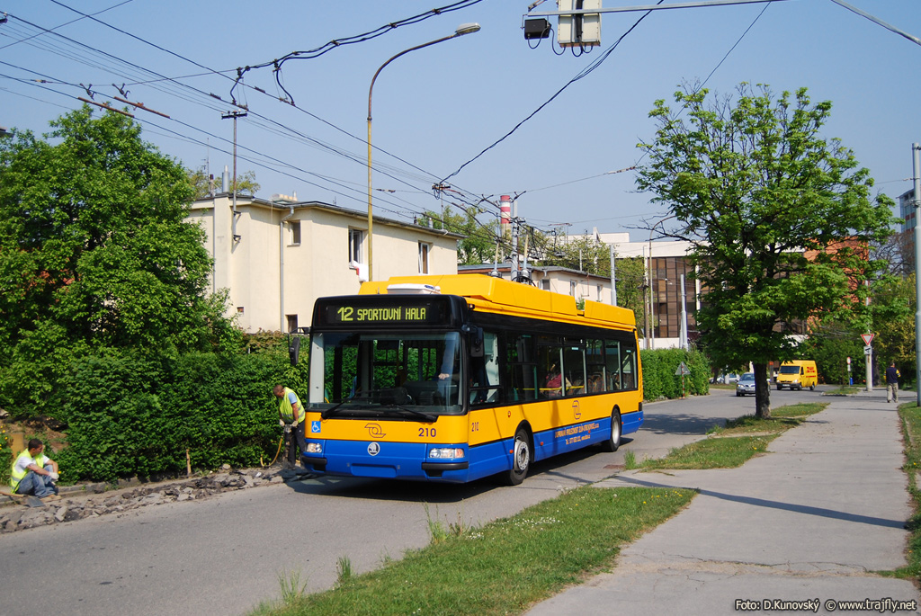 Злин, Škoda 24Tr Irisbus Citybus № 210