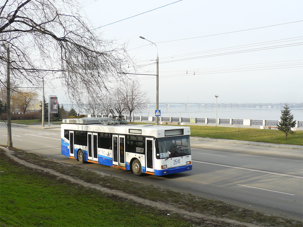 Днепр, YMZ E186 № 2541