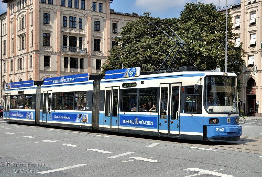 Мюнхен, Adtranz R2.2 № 2142