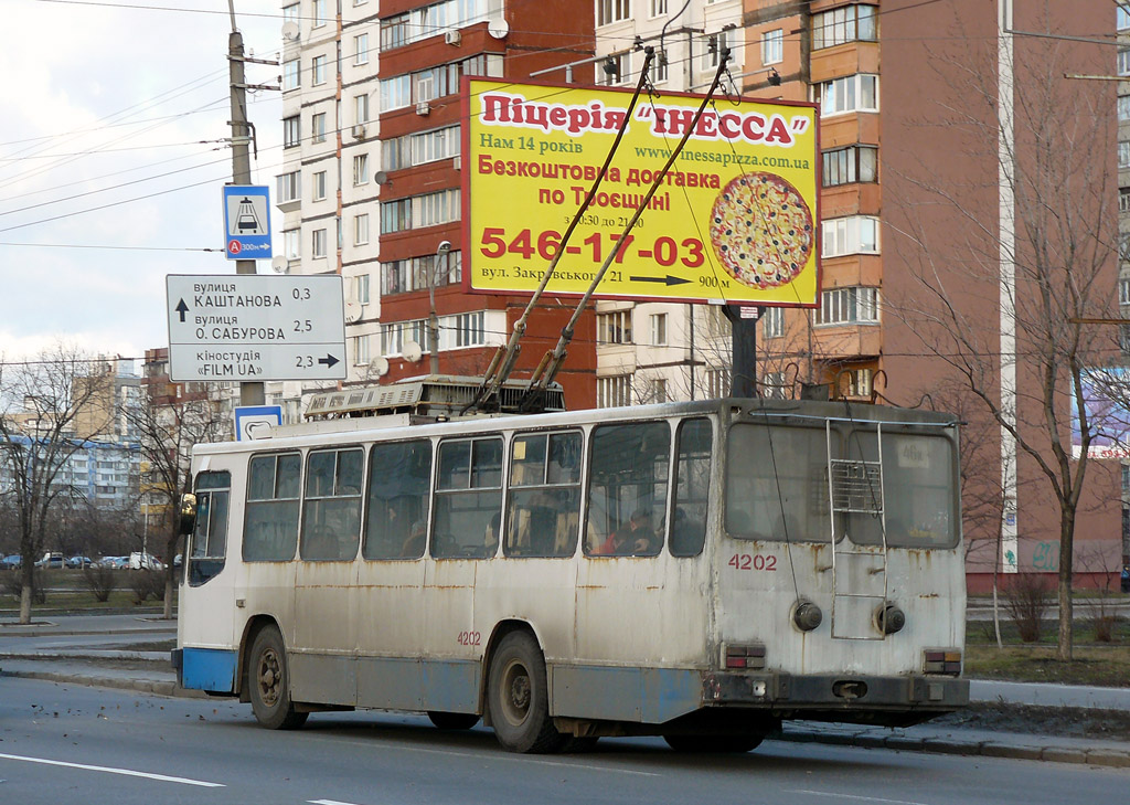 Kijiva, YMZ T2 № 4202