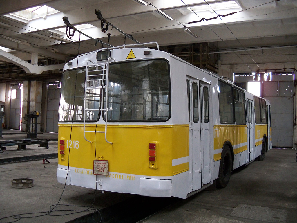 Севастополь, ЗиУ-682Г [Г00] № 1216