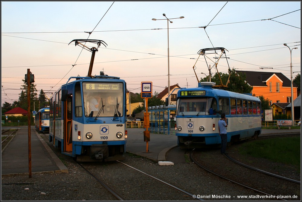 Ostrava, Tatra T6A5 # 1109; Ostrava, Tatra T3SUCS # 908 Ostrava, Tatra T6A5 # 1109; Ostrava, Tatra T3SUCS # 908