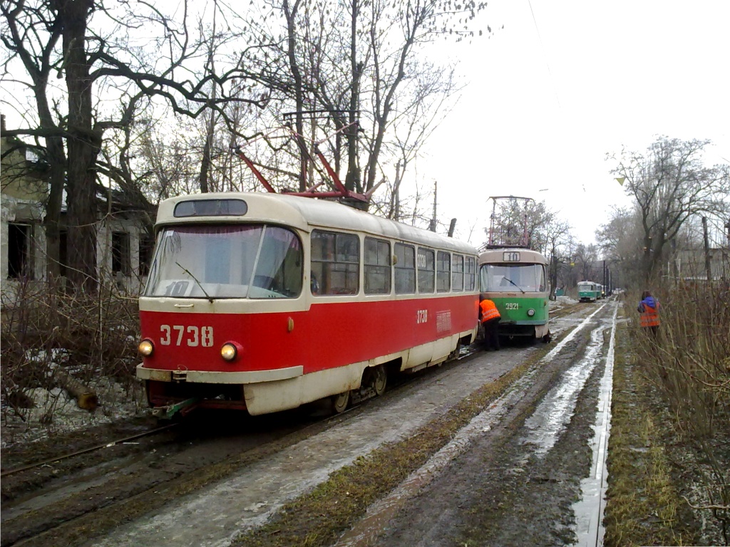Донецк, Tatra T3SU (двухдверная) № 3738; Донецк, Tatra T3SU № 3921