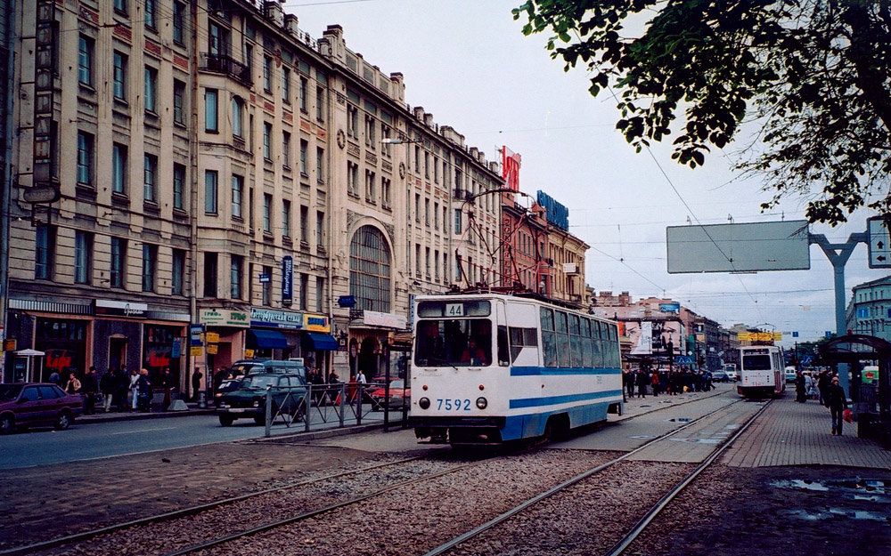 Sankt Petersburg, LM-68M Nr. 7592