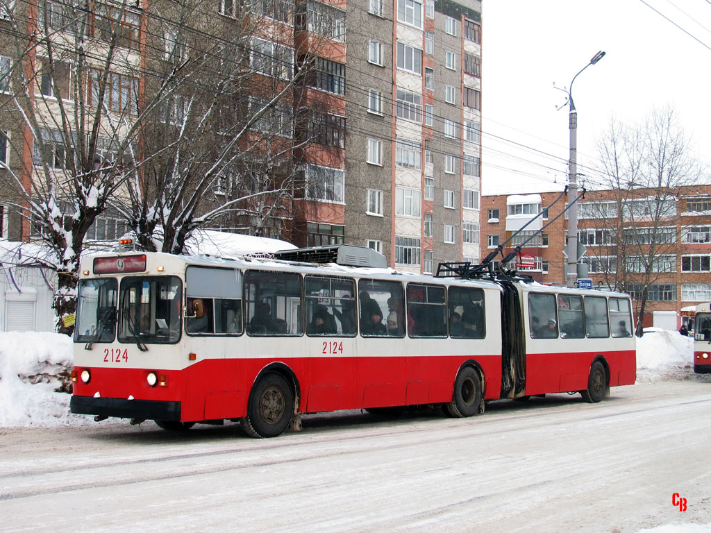 Ижевск, ЗиУ-683В01 № 2124