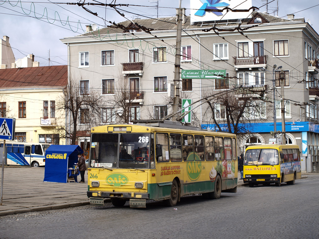 Černivciai, Škoda 14Tr02 nr. 266