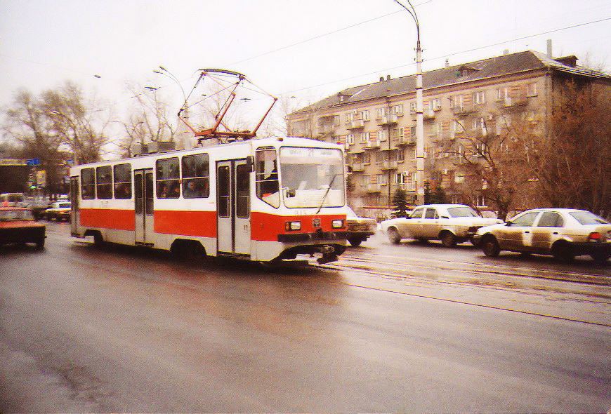 Екатеринбург, 71-402 № 813