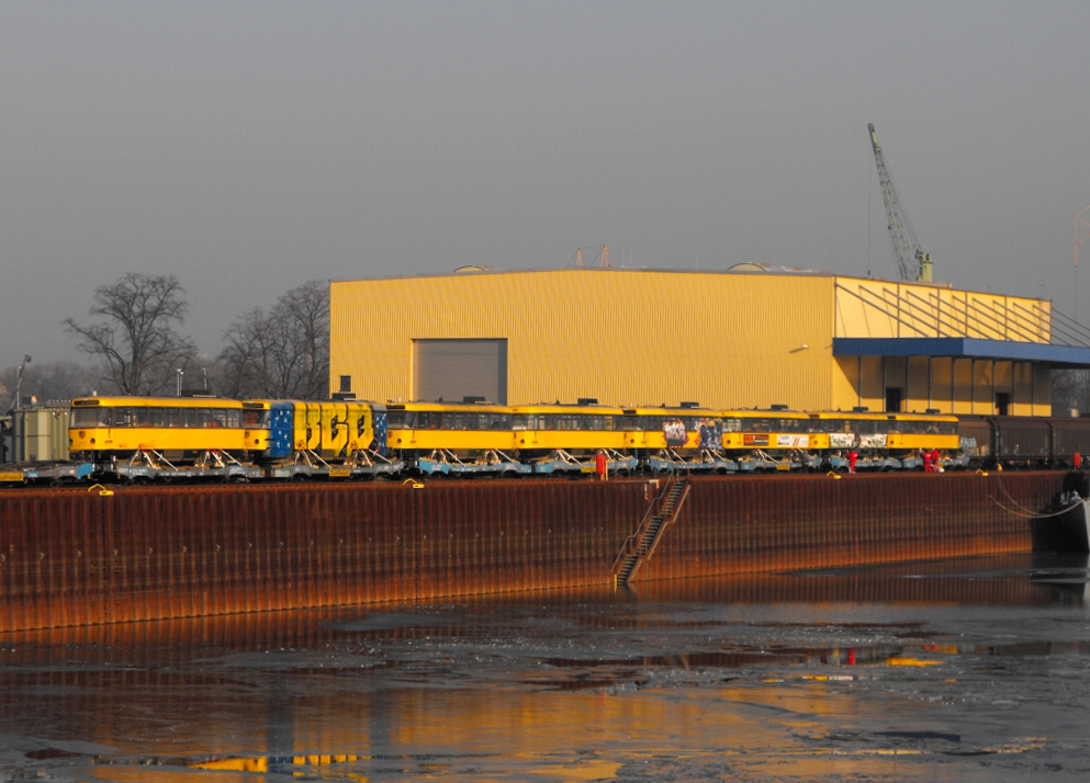 Дрезден — Отправка трамваев Tatra в Восточную Европу