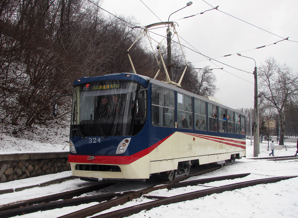 Киев, К1 № 324; Киев — Покатушки 12.02.2011 на вагонах К1 и К1М8