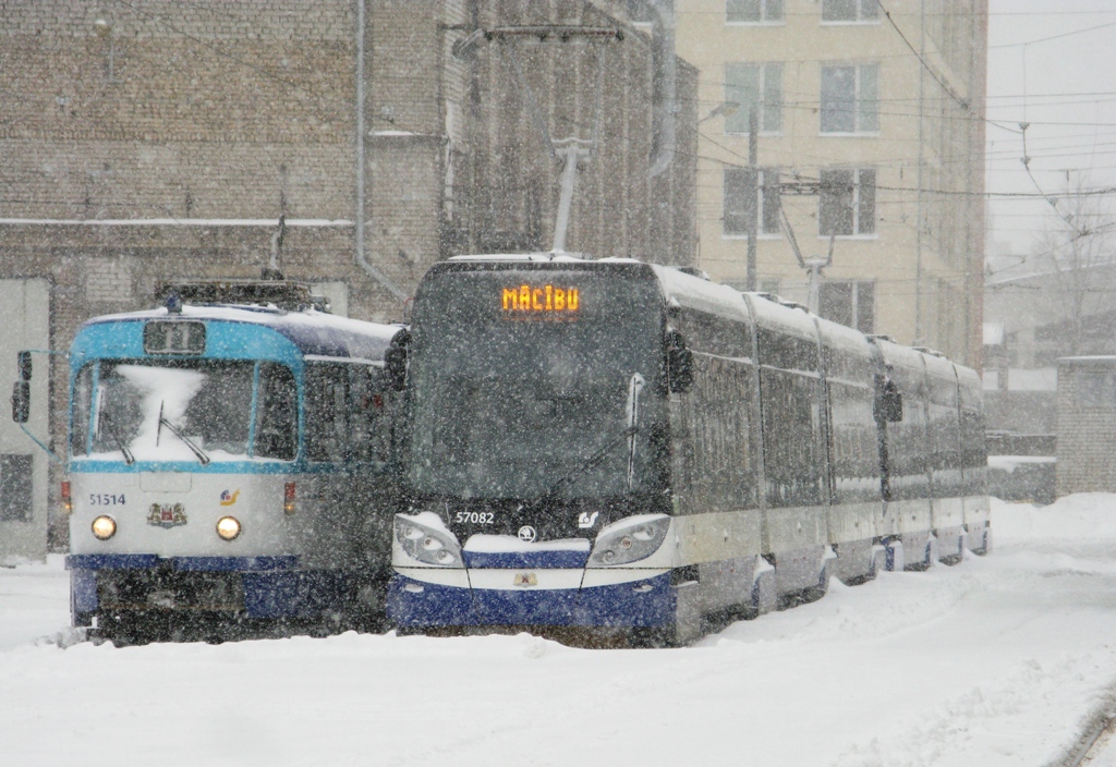 Рига, Škoda 15T ForCity Alfa Riga № 57082