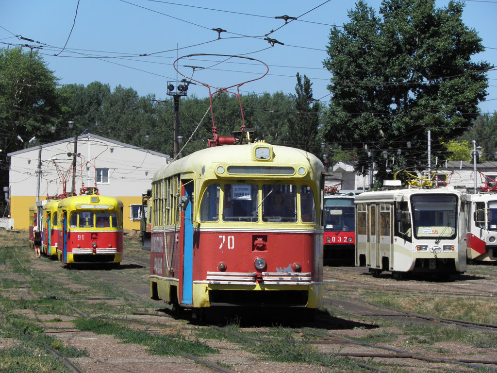 Салават, РВЗ-6М2 № 91; Салават, РВЗ-6М2 № 70; Салават, 71-619КТ № 058