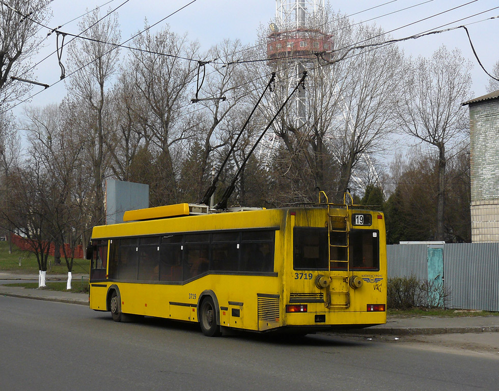 Kyjev, MAZ-ETON T103 č. 3719