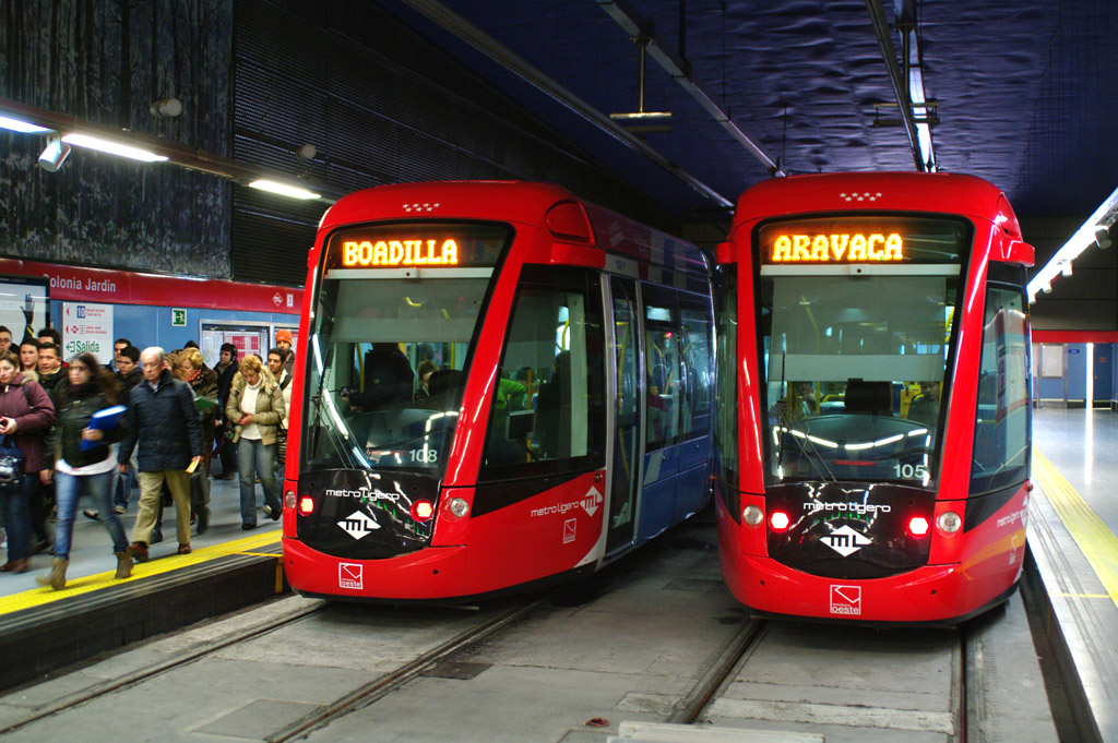 Madrid, Alstom Citadis 302 № 108; Madrid, Alstom Citadis 302 № 105