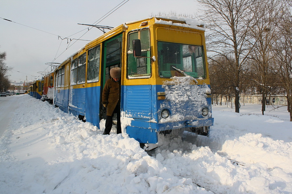 Владивосток, 71-605 (КТМ-5М3) № 273; Владивосток — Снегопады Владивосток, 71-605 (КТМ-5М3) № 273; Владивосток — Снегопады