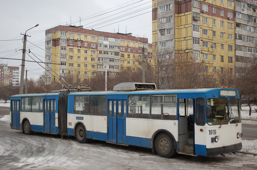 Днепр, ЗиУ-683В01 № 1016